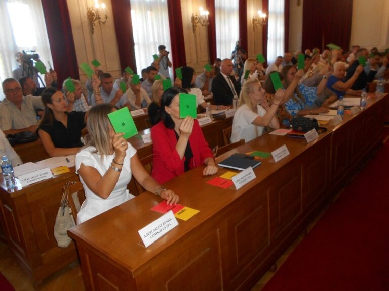 18 12 25 10 sednica so