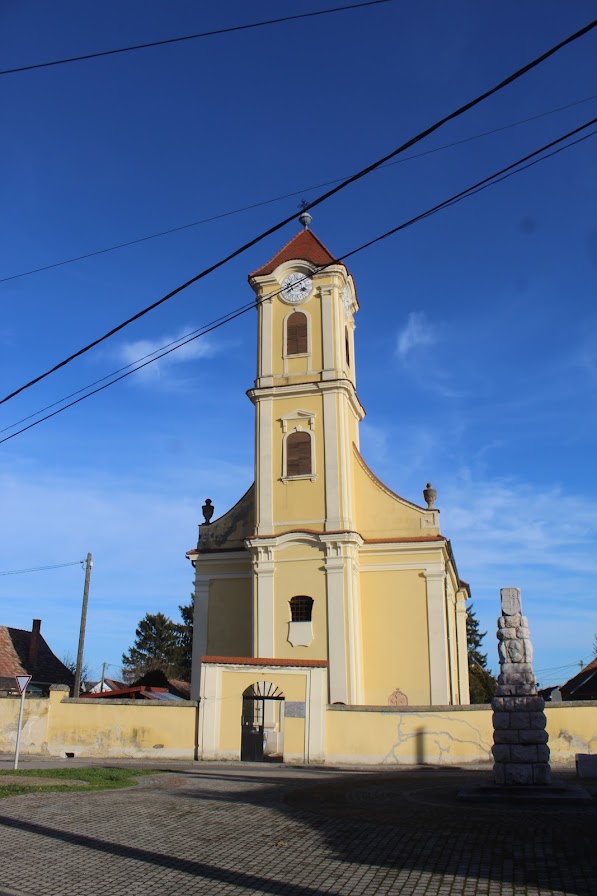 Srpska pravoslavna crkva Svetog velikomučenika Dimitrija u Šiklošu (Siklós), u Mađarskoj